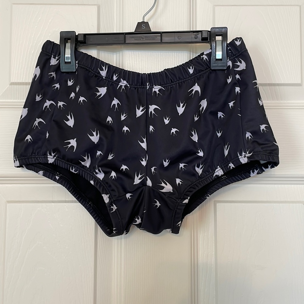 Rare: Onzie Men’s Brazilian Yoga Shorts S/M